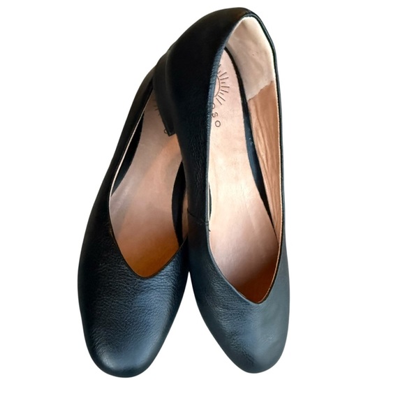 Brioso Muriel Low Block Heel Pumps Leather Women's Flats slip on sz 10 shoe bl - Picture 1 of 6